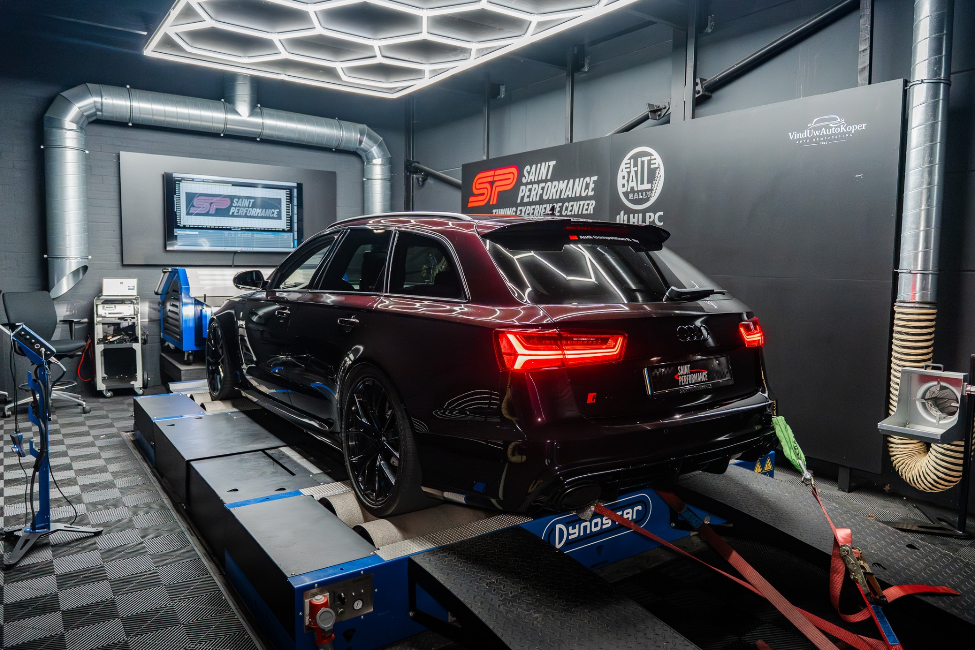 Audi RS6 op de Saint Performance dyno